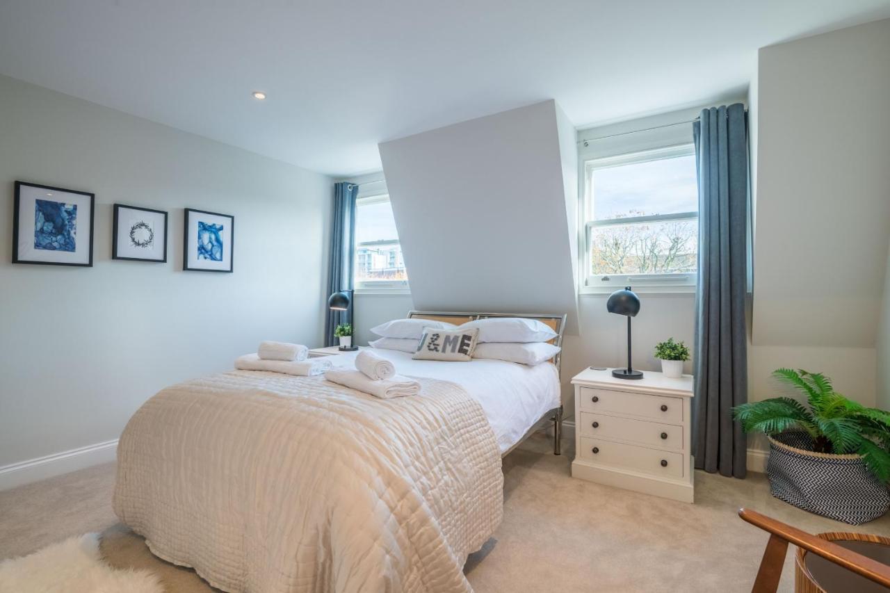 Breathtaking Putney Home With Gorgeous Garden Richmond  Exterior foto